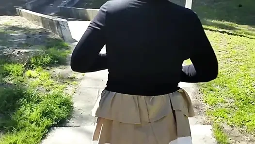 Halka açık Mini Etek Külotsuz Anal Tıkaçlı