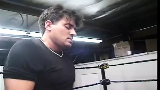 Kandeelopes 48h iri güzel kadın ve 3 adam anal