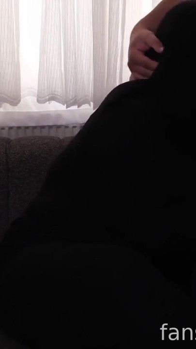 Suriyeli komşumu eve davet ettim ve onu siktim! TÜRK PORNOSU TESETTÜR | Klip 1