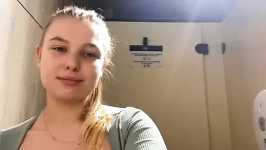Extreme fucking anal in the gym with jucielussie