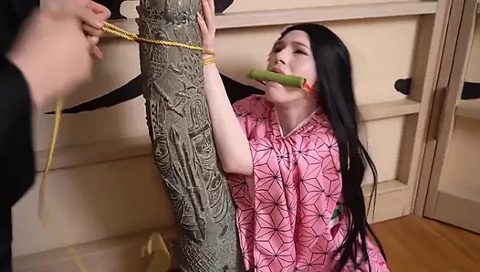 Anime Chan büyük bir yarakla bir adamın eline düştü ve onun tarafından sikildi