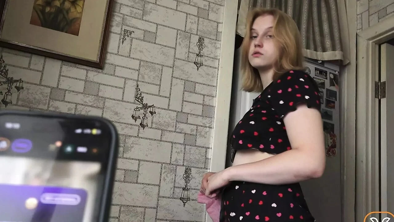 Làm tình qua đường lỗ hậu thực sự với chị kế của tôi