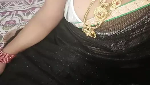 Hintli evli kadın komşusunun oğluna sordu