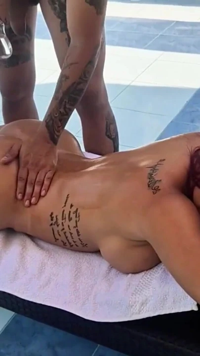 Büyük memeli garsonla tatil köyünde sert açık havada seks - dani clark & alejandra palacios | Klip 2