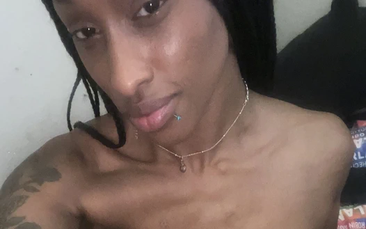 Shuga avry yastık sikiş derlemesi - yoni pink