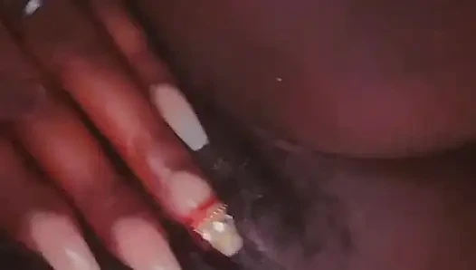 Gece geç saatlerde tek başına eğlence