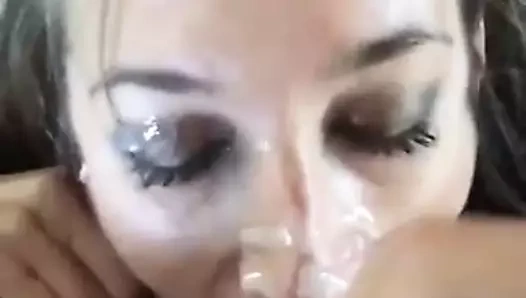 Üflemeden sonra yüzünüzü alın