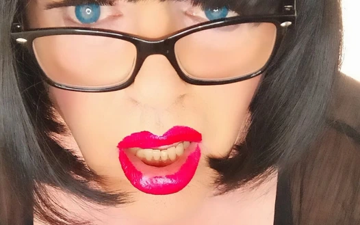 Trans kız boşalıyor