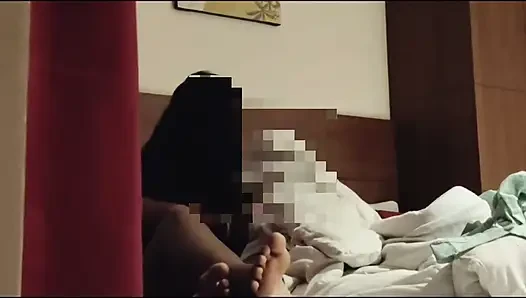 Otelde ateşli boudi tumpa seks erkek arkadaşını duyuyor