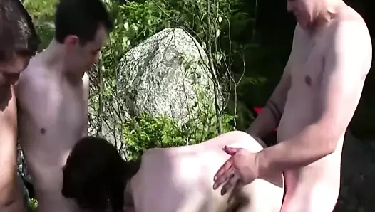 Doğada Scandi çift penetrasyon