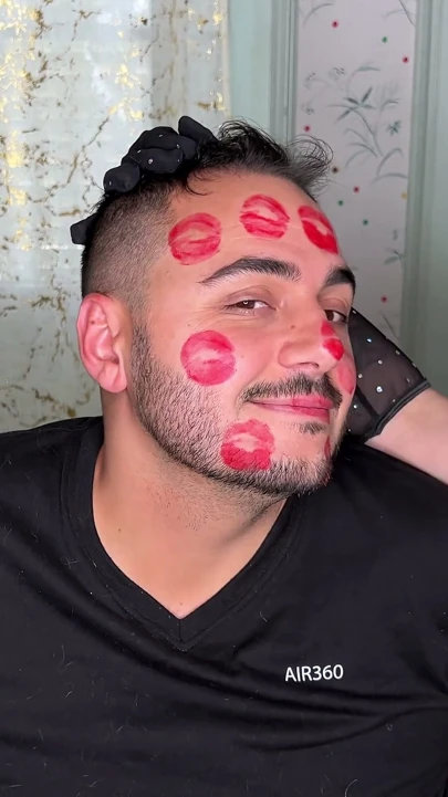 Kırmızı ruj yüz işaretleme 2 keşif videosu