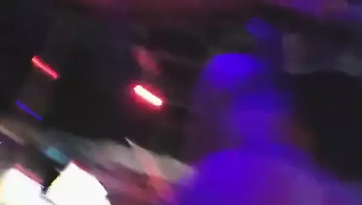 Striptiz kulübü (stadyum kulübü - Washington DC)