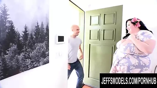 Eliza Allure'nin iri güzel amcığı