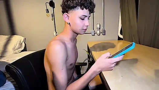 Yepyeni Başak, Üniversite Sınıf Arkadaşları Tarafından Aşağılandıktan Sonra Sikişme Karşılığında Ruhunu Şeytan Kitagawa'ya Satıyor