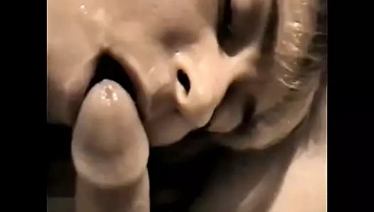 cumming üzerinde ona yüz