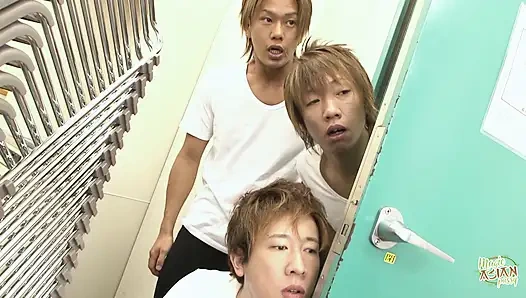 Devam eden başka bir seksi kadın