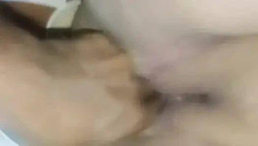 Komşunun karısını içine boşalıyor