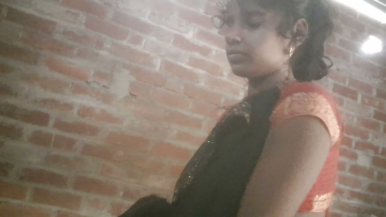 Yeni güzel ateşli bhabhi büyük Göt ile devar tam romantik