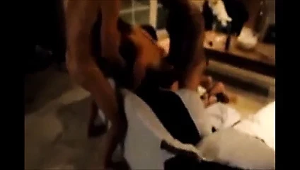 Tous ses potes la baise