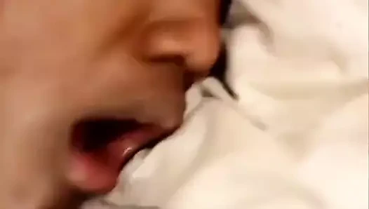 Genç zenci domaltılarak sikiliyor