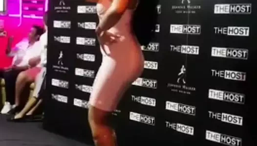 GITANAS MOVIENDO EL CULO PUTONAS