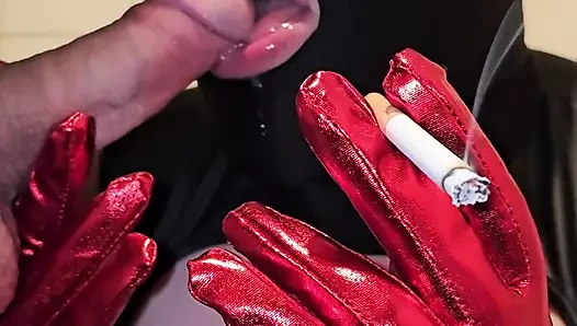 Sigara içen fetiş iri güzel kadın