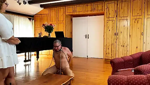 Dominatrix sahibe April - bu bir köle hayatı fm