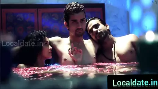 Hot Bhabhi  ko Nahate huye dekha or mast Choda