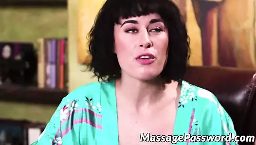 Sevimli zeytin bardağı masajdan sonra kıllı amını parçaladı