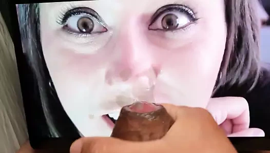 Thukkamj fakes boşalmak haraç üzerinde yüz