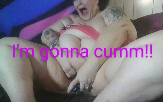 Fırçalanmış sikilen amcık çok boşalıyor