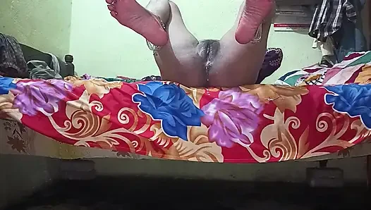 Üvey erkek kardeş üvey kız kardeşini sikiyor