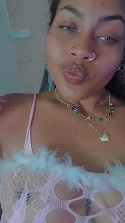 Ne güzel bir cuma aşkım! Aşkıma eşlik edecek misin? Hadi iyi eğlenceler