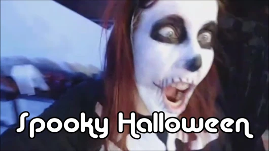 Mistressonline bir cadılar bayramı partisinde eğleniyor