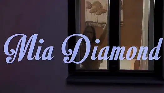 Mia Diamond için anal zevk!
