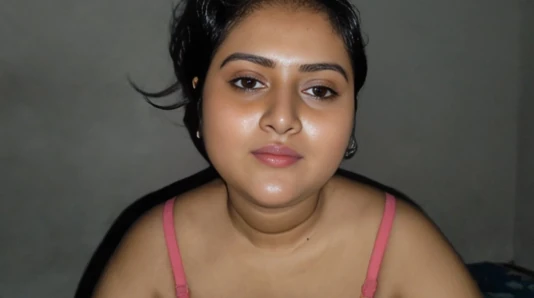 Sabah vakti Hintli bangla yenge ile romantik sikişme eğlencesi videosu.