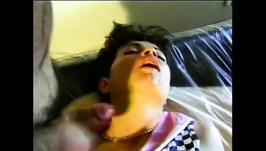 Çok kışkırtıcı bir hizmetçi ressamların 2 büyük alıyor