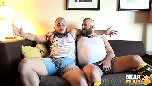 Bearfilms azgın bear clause nomi pup crash ile sikişiyor