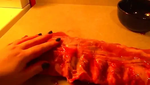 Seni et parçası gibi ovuyorum eyou benim dokunuşum gibi
