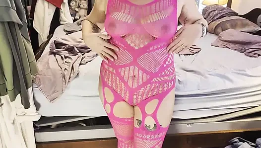 Ateşli Evli Kadın Yeni Bir Vücut Çorapı Deniyor