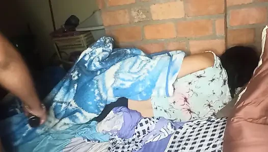 Komşularımla sikişiyorum ne kadar zengin
