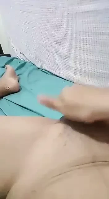 Pinay nagsarili habang mag isa sa kwarto