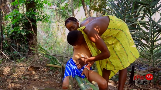 Kralın kızını mastürbasyon yaparken yakaladım - onu becermeli miyim