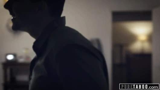 Saf tabu üvey yaralı adım oğlu zevk kendisi yardımcı oldu