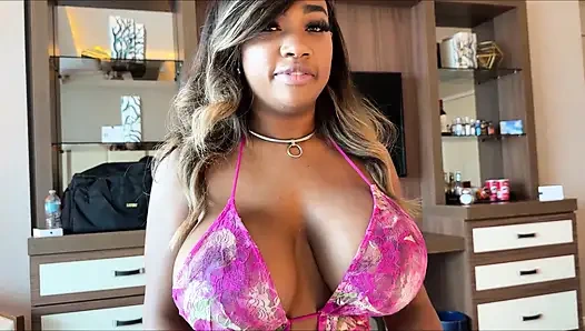 Sex room service z ogromnym sikorą murzynki Bimbo - Tia Maria - idealna dziewczyna - Alex Adams