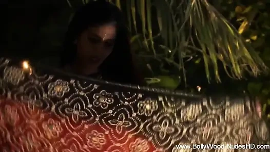 Bharat natyam dansçısı baştan çıkarma