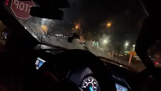 Arabada hızlı oral seks