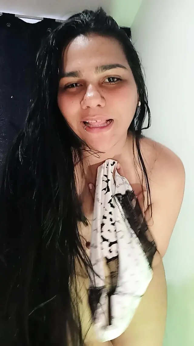 Если бы ты знал, что случилось после того, как я сниму всю одежду?