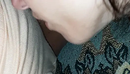 Ağzına hiç bu kadar hızlı ve güçlü bir şekilde boşalmadım