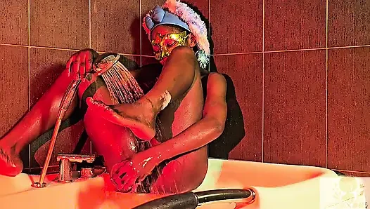 Im such a dirty lil SLUT!! AFTER rubbing my juice box till ORGASM, its bathtime!!!